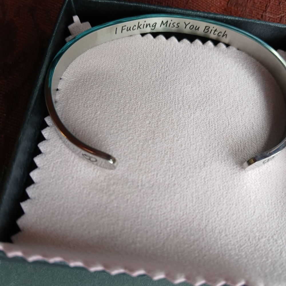 MOOHAM Silver Engraved Bracelet